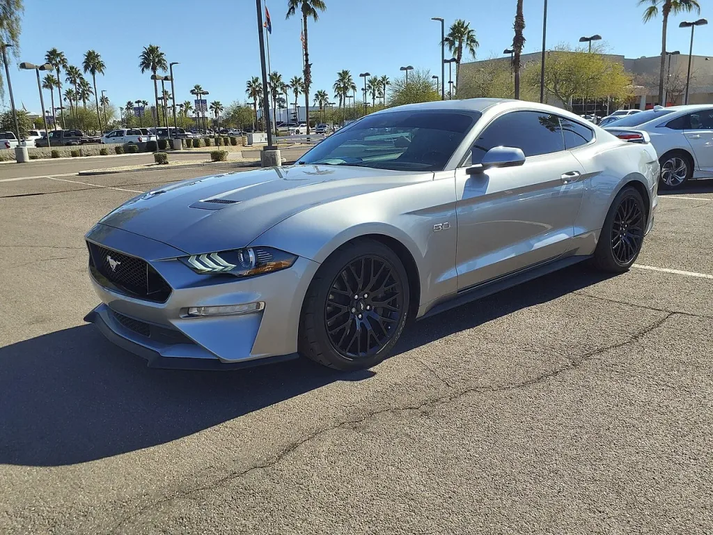 Ford Mustang GT Premium, altıncı nesil